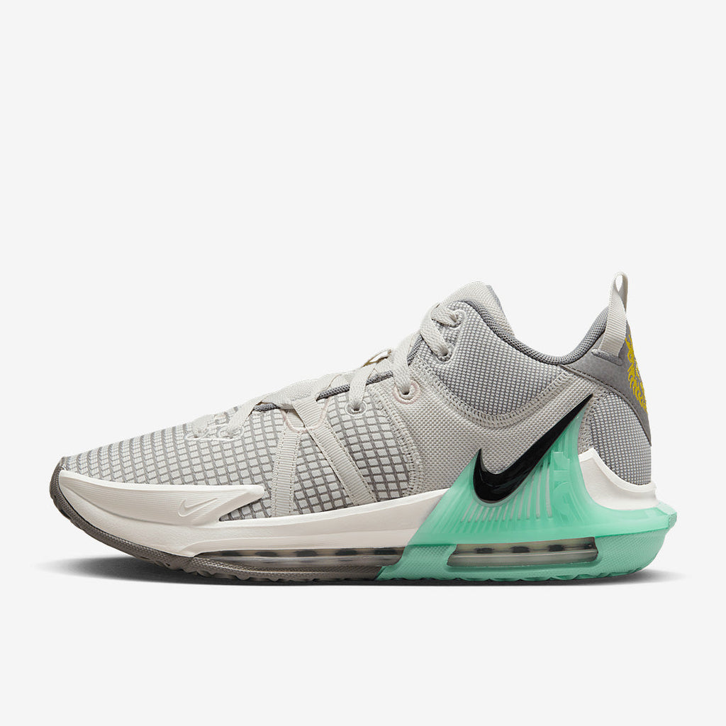 Nike LeBron Witness 7