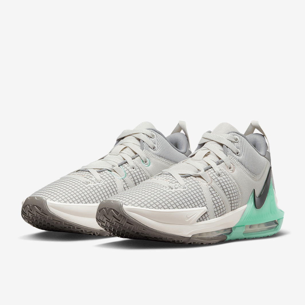 Nike LeBron Witness 7