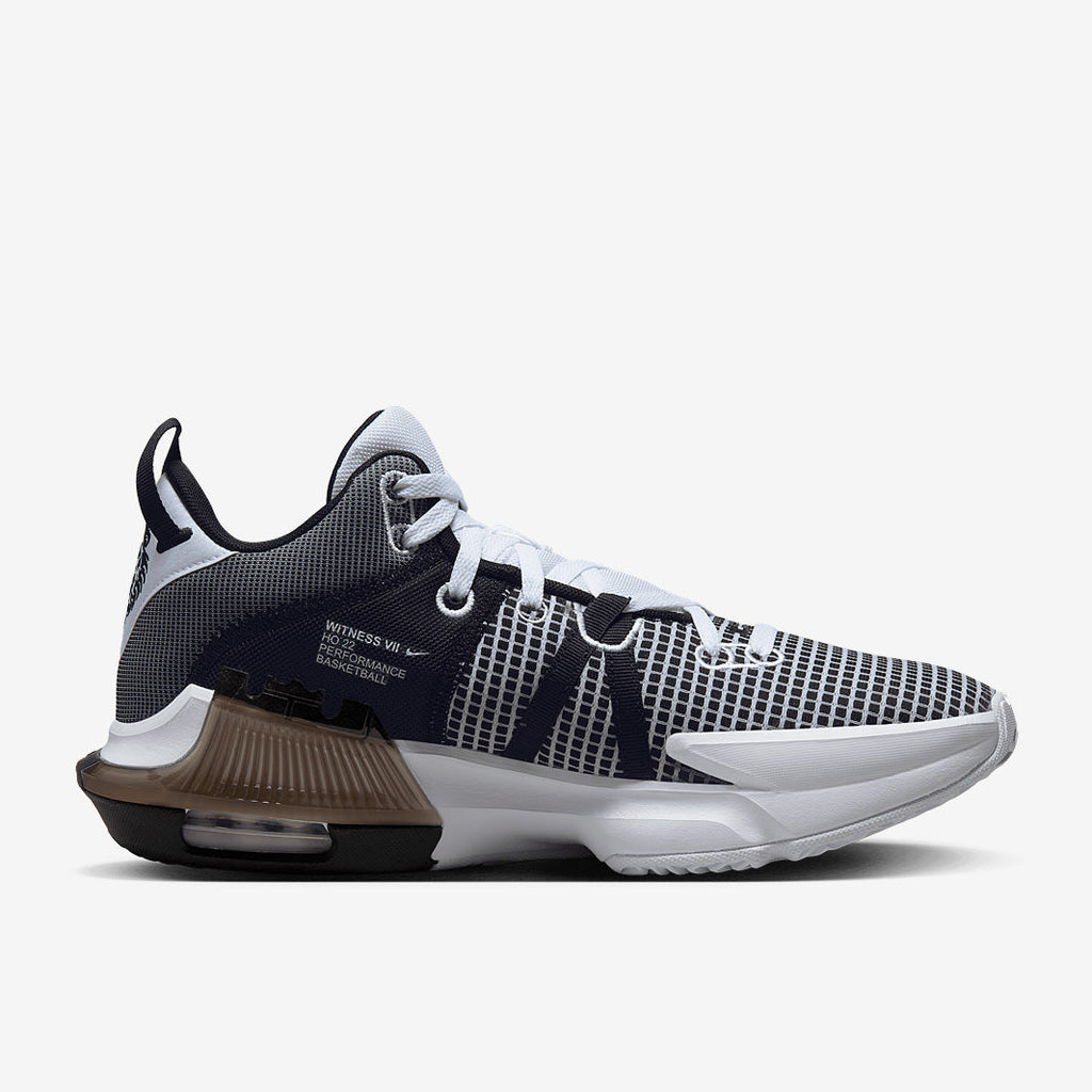 Nike LeBron Witness 7