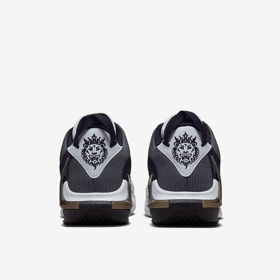 Nike LeBron Witness 7