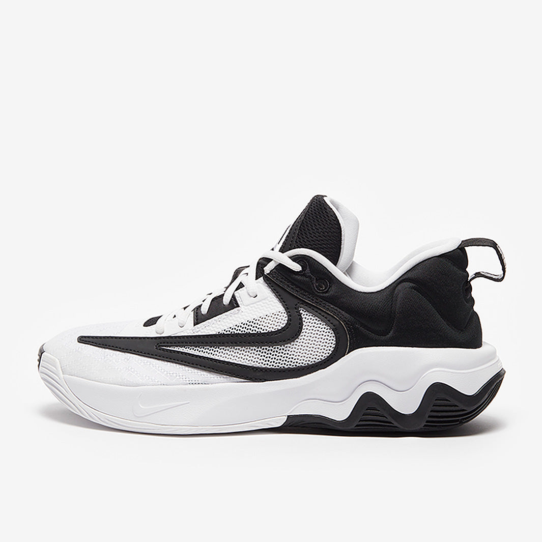Nike Giannis Immortality 3