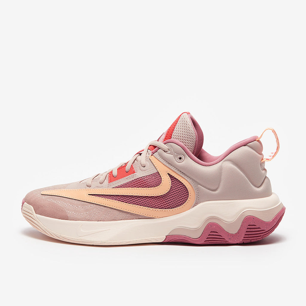 Nike Giannis Immortality 3