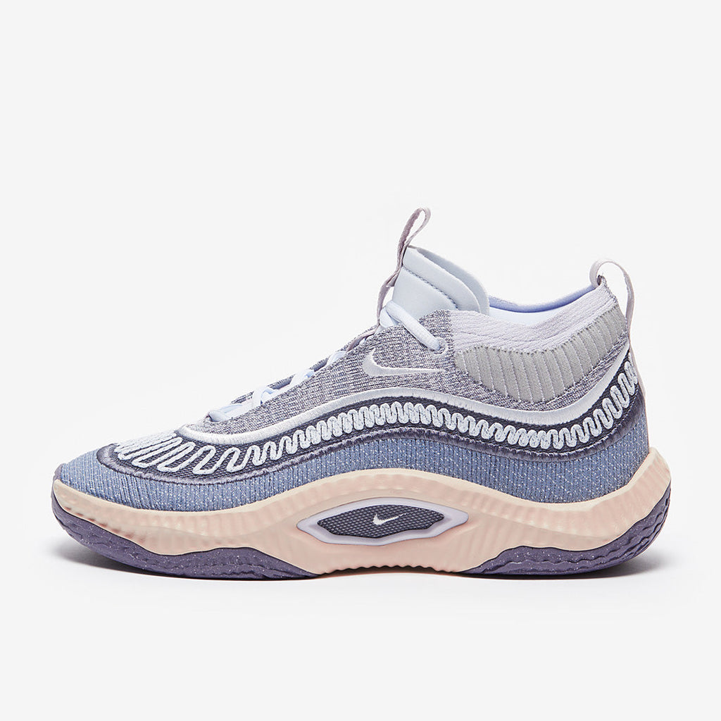Nike Cosmic Unity 3