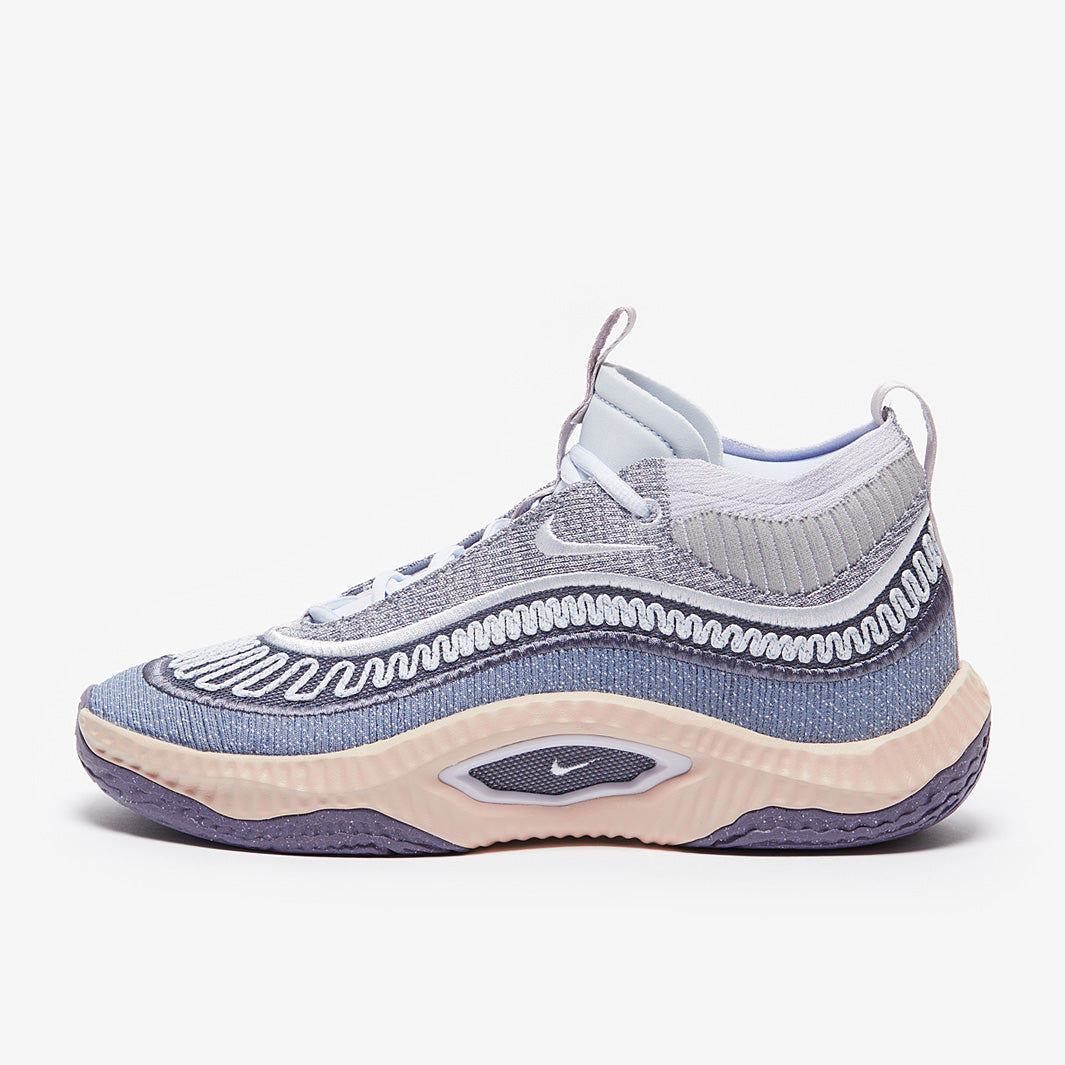 Nike Cosmic Unity 3