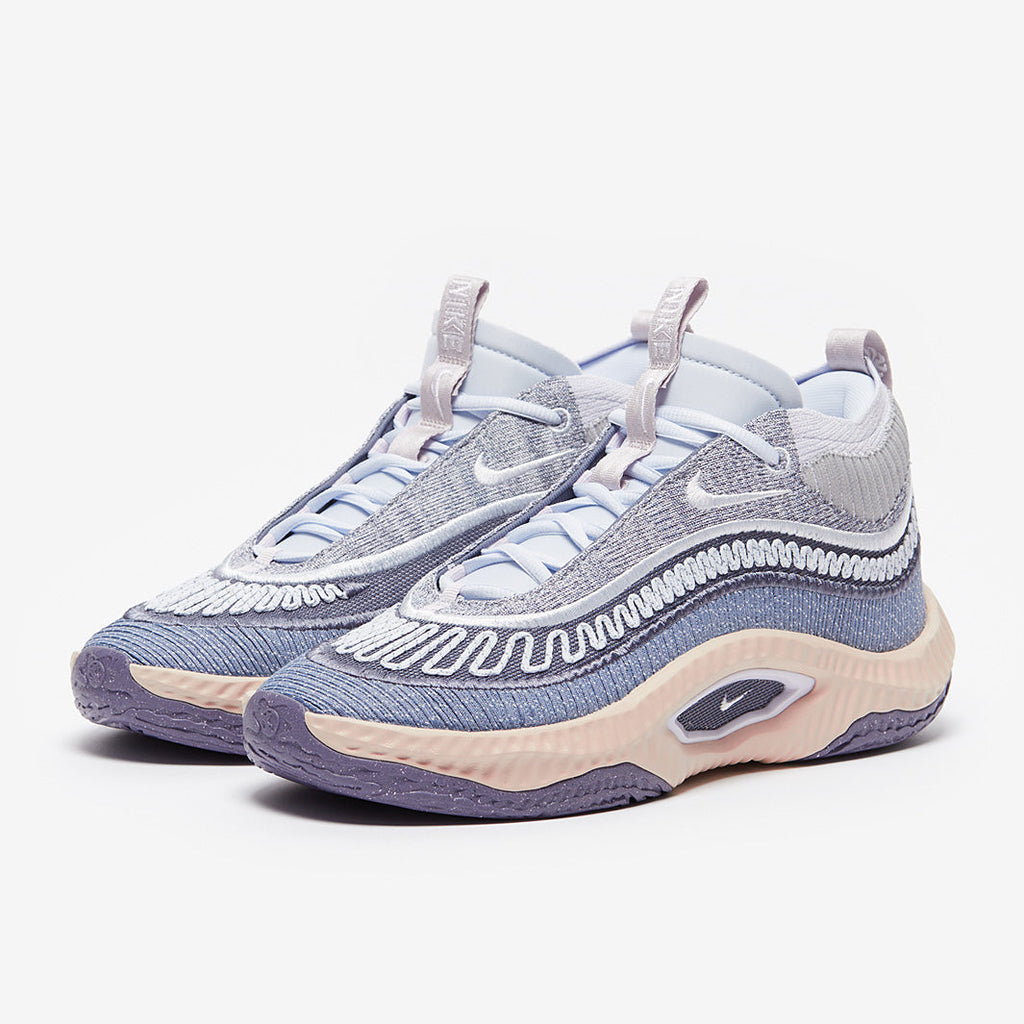 Nike Cosmic Unity 3