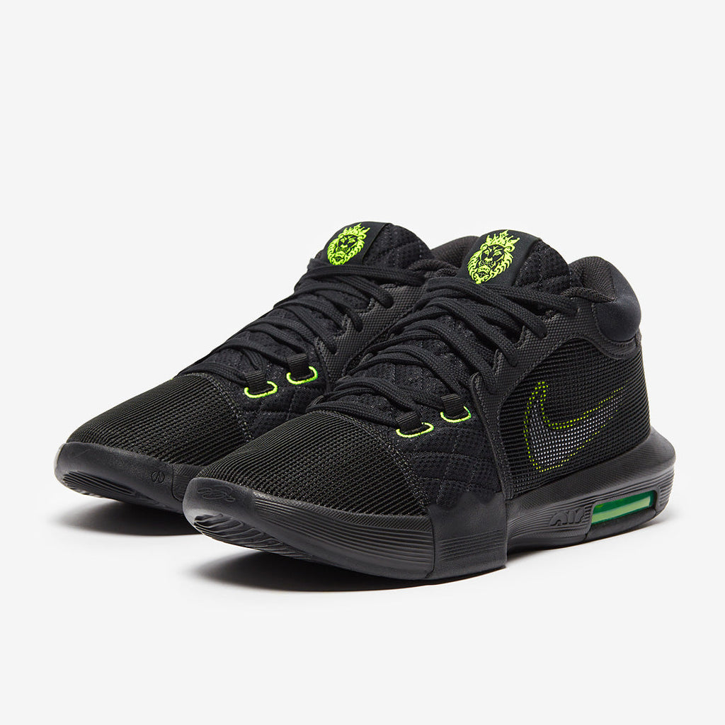 Nike LeBron Witness 8