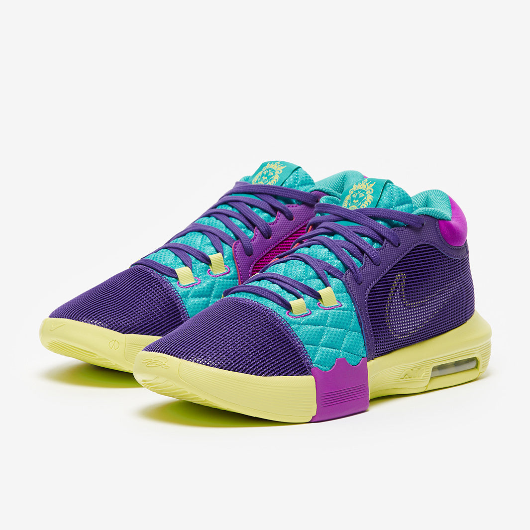 Nike LeBron Witness 8