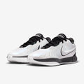 Nike LeBron 21