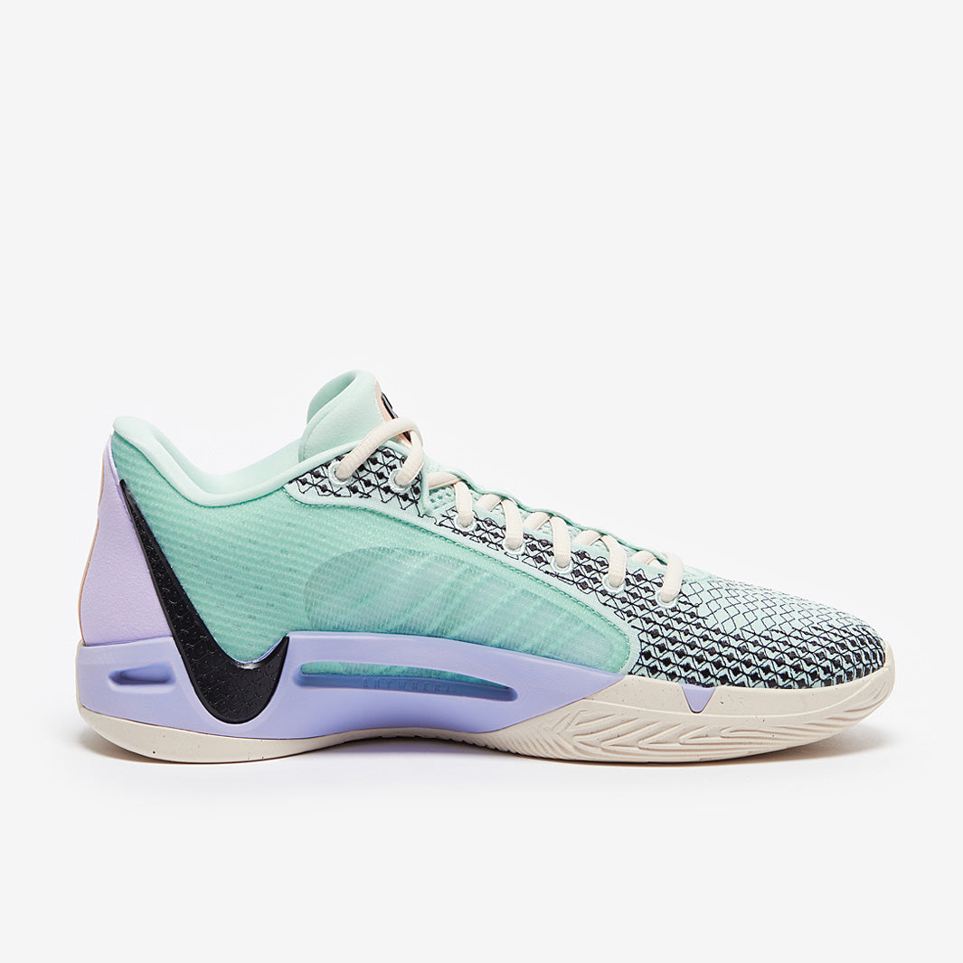 Nike Womens Sabrina 1