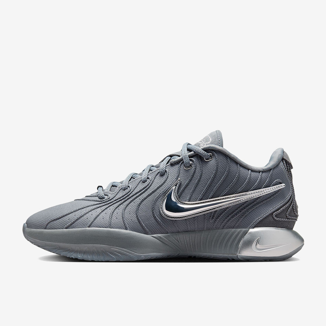 Nike LeBron 21