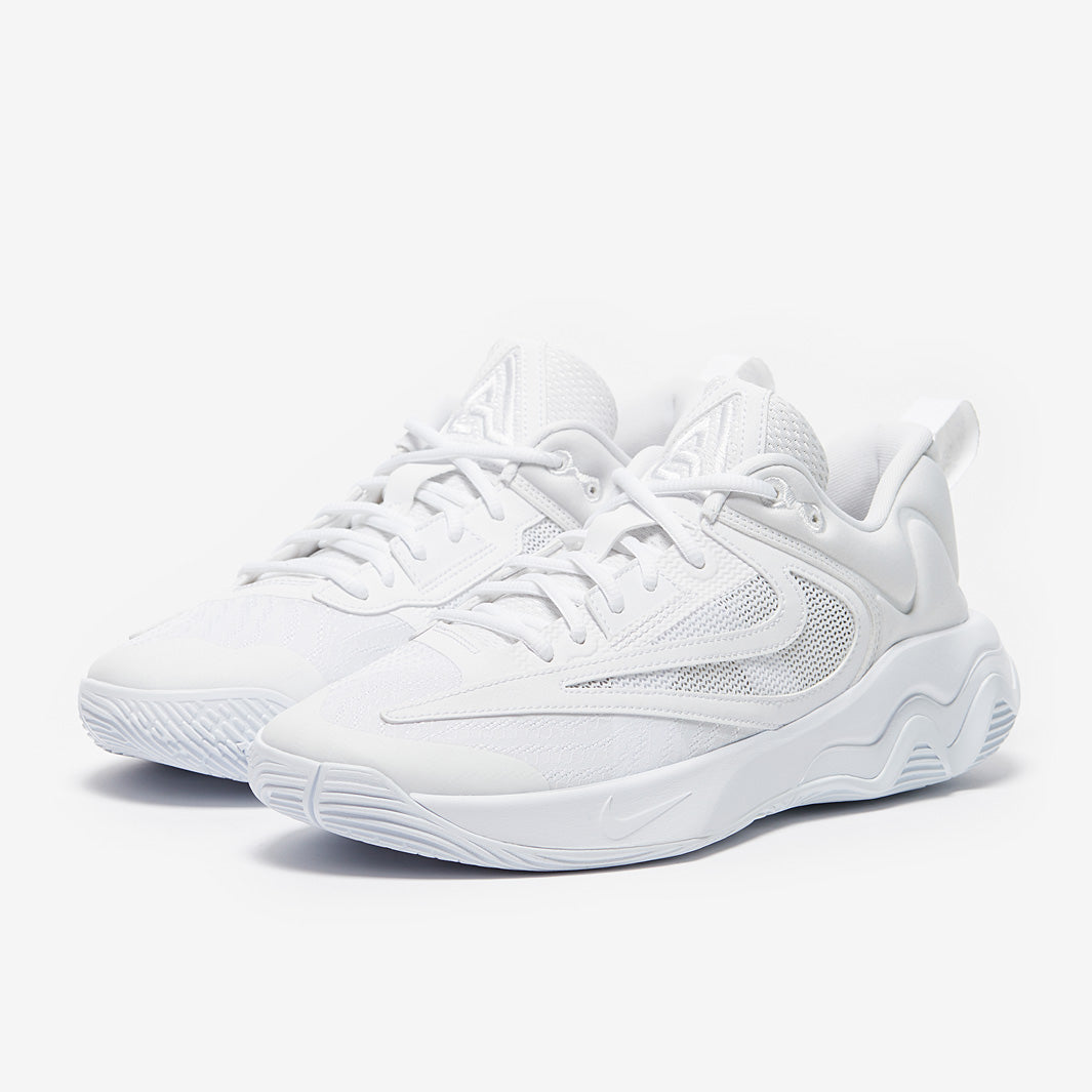 Nike Giannis Immortality 3