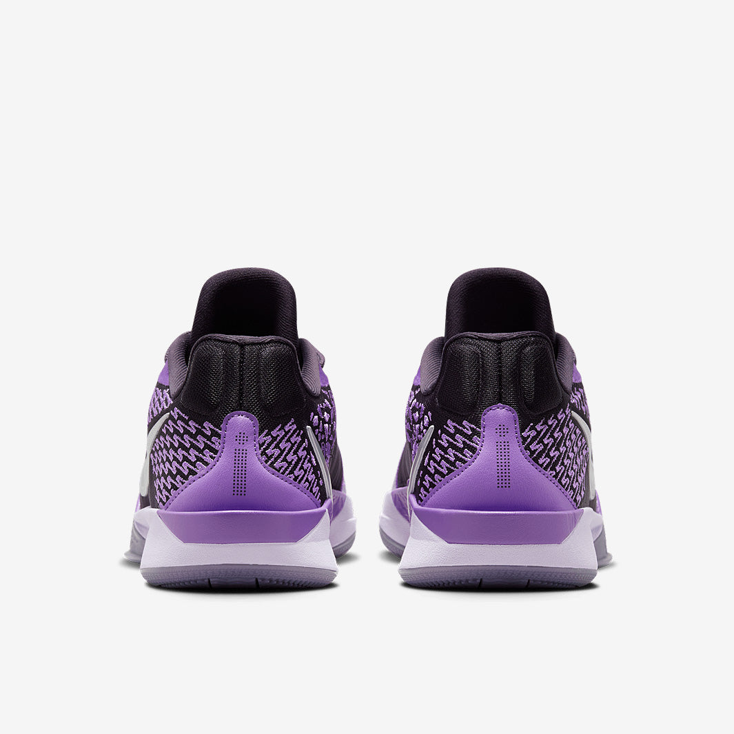 Nike Womens Sabrina 2