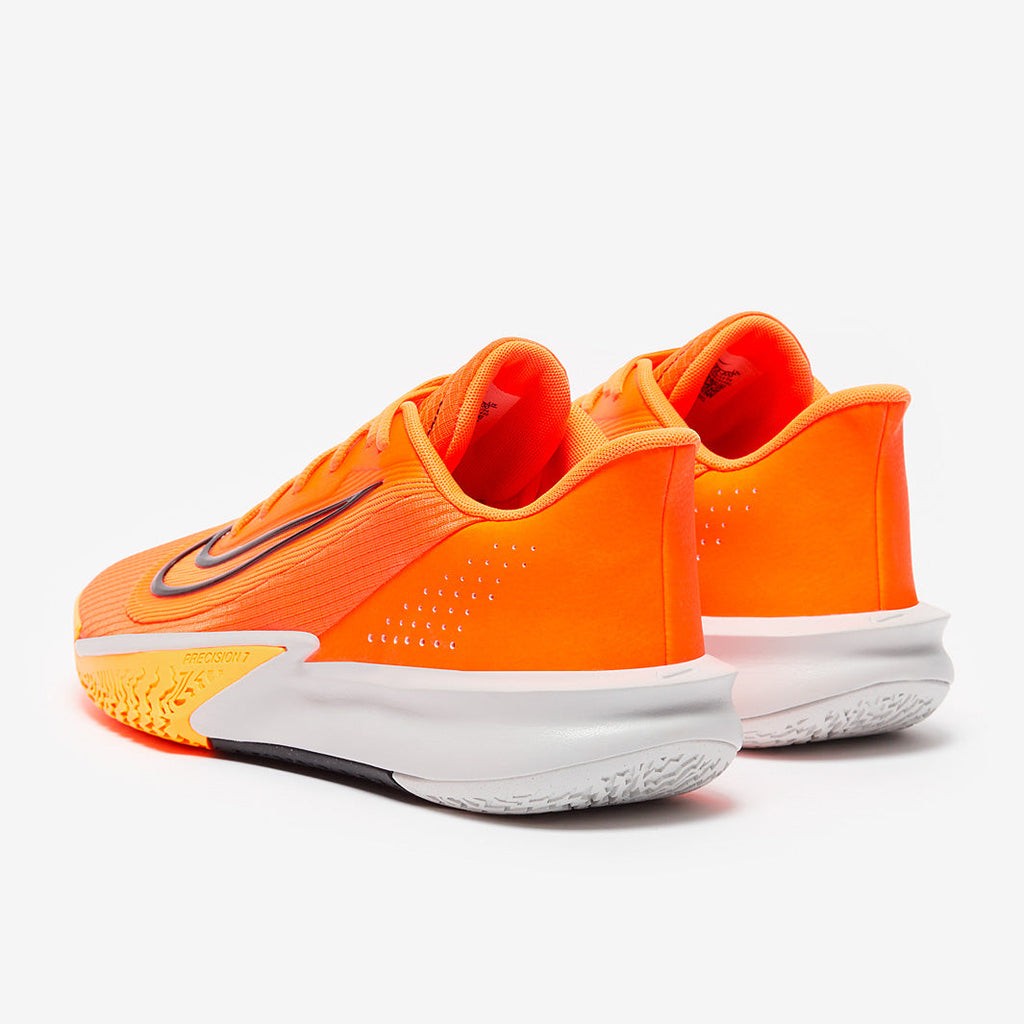 Nike Precision 7