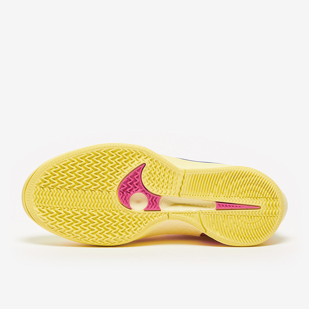 Nike Womens Sabrina 2
