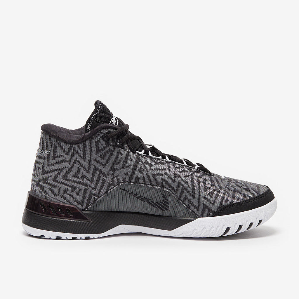 Nike LBJ NXXT Genisus