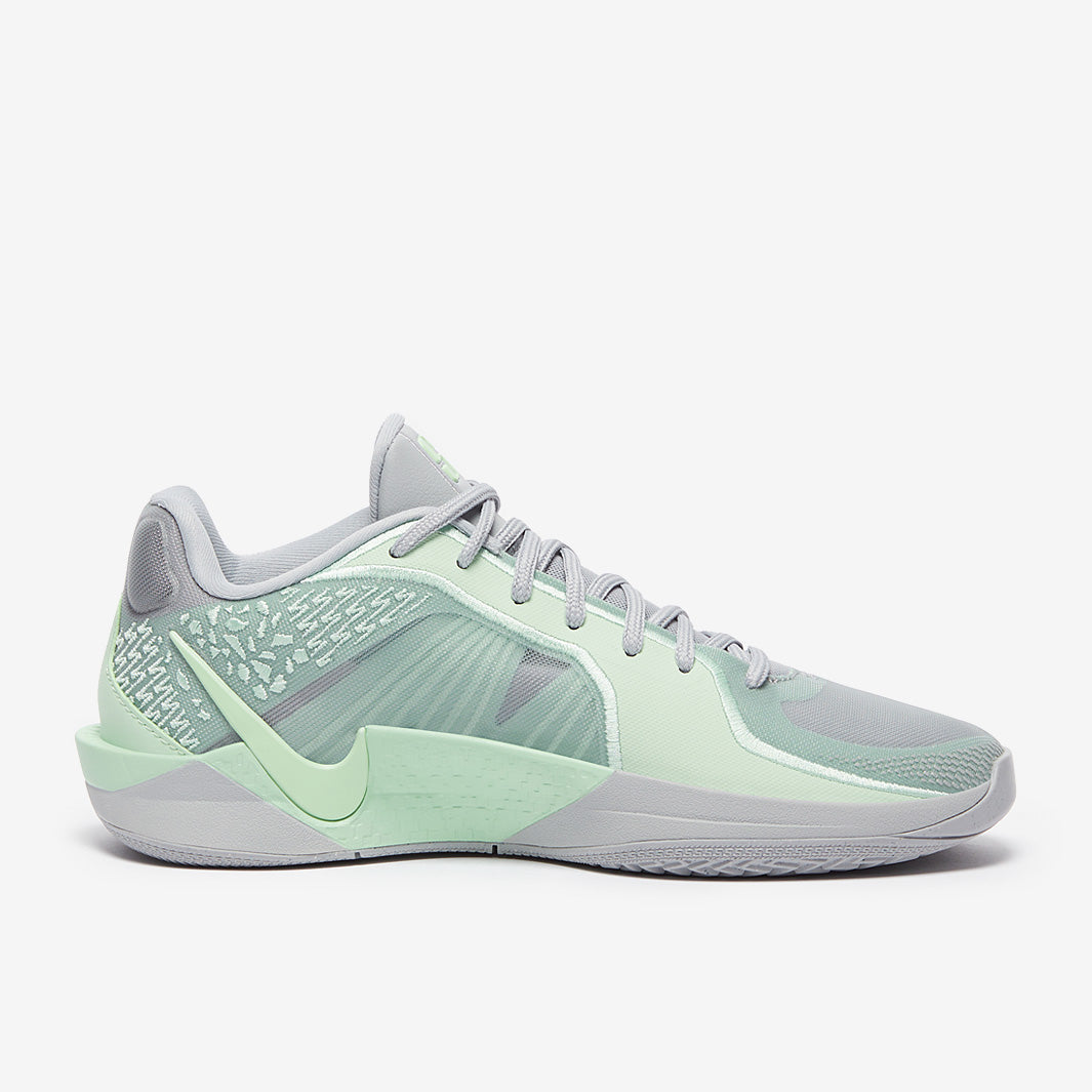Nike Womens Sabrina 2