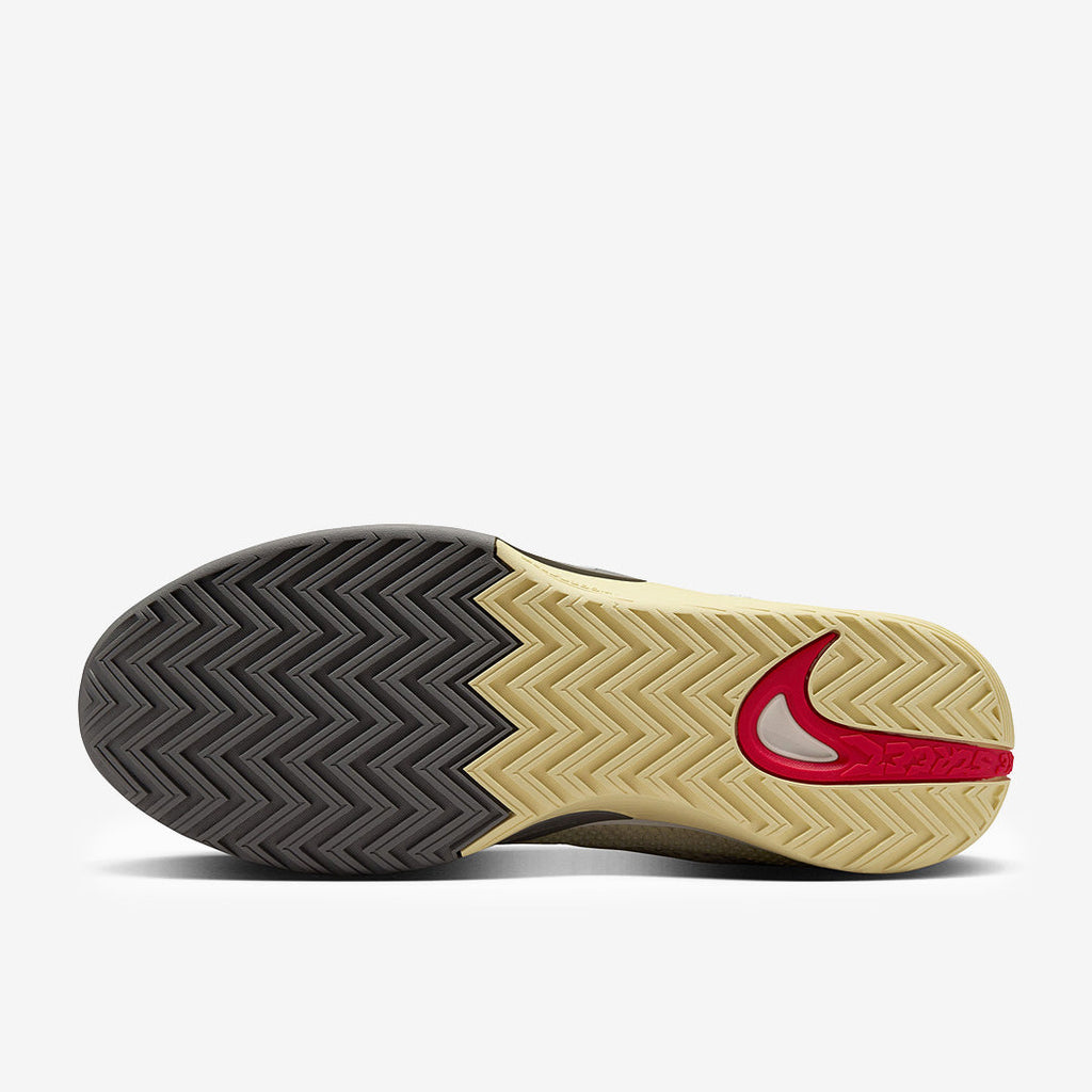 Nike S.T Flare