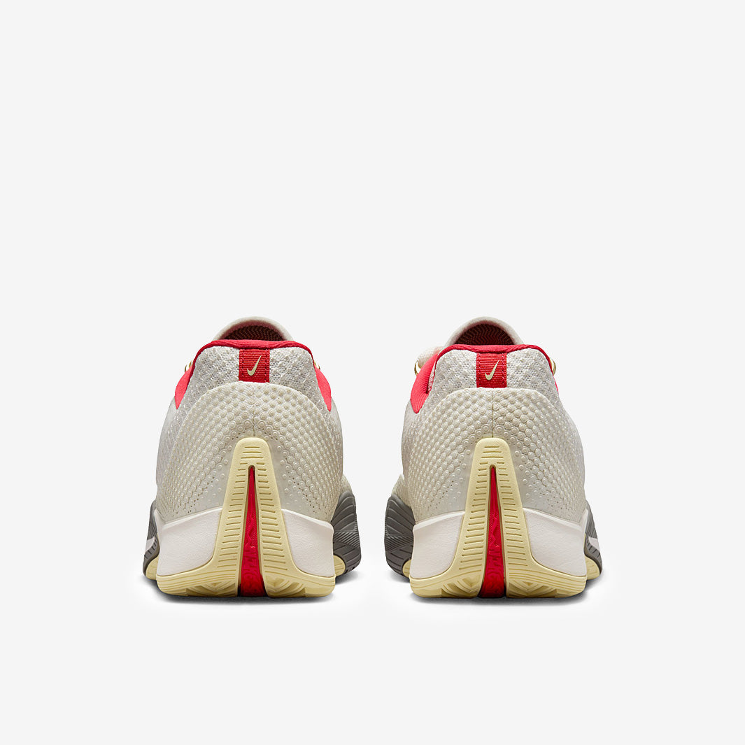 Nike S.T Flare