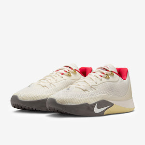 Nike S.T Flare