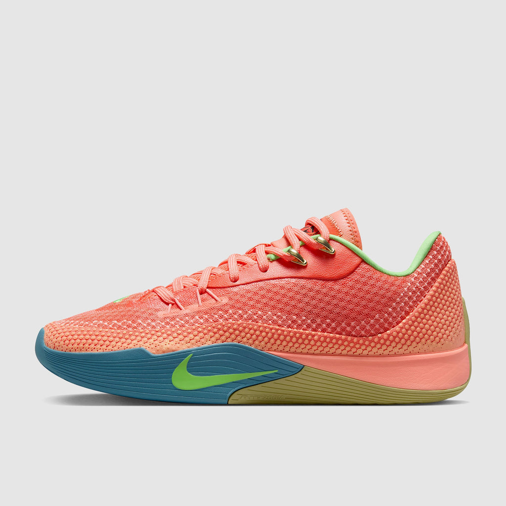 Nike S.T Flare
