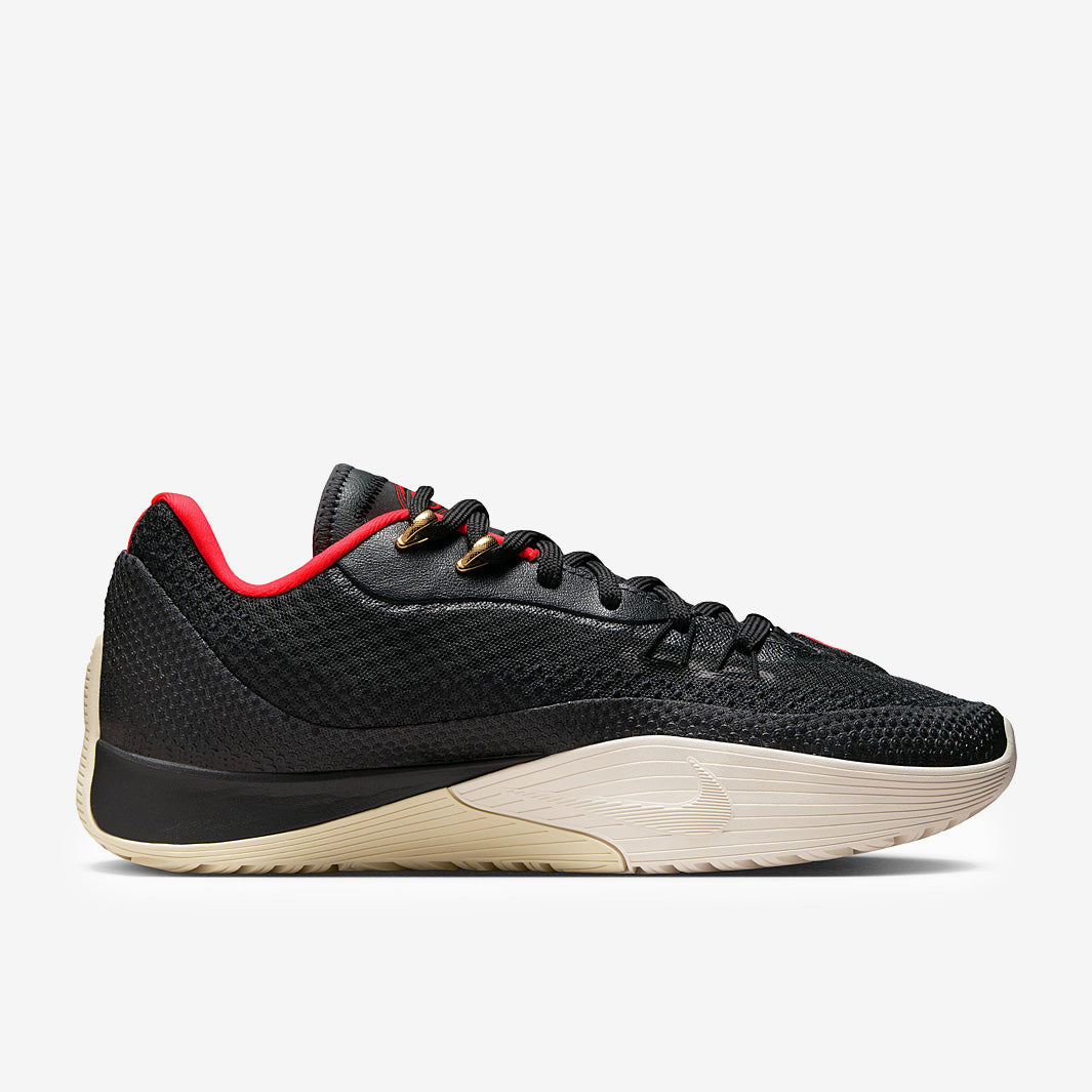 Nike S.T Flare