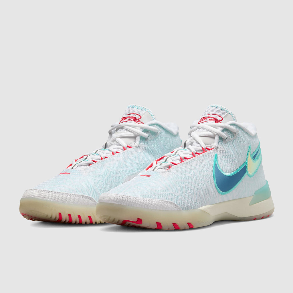 Nike LeBron NXXT Genisus