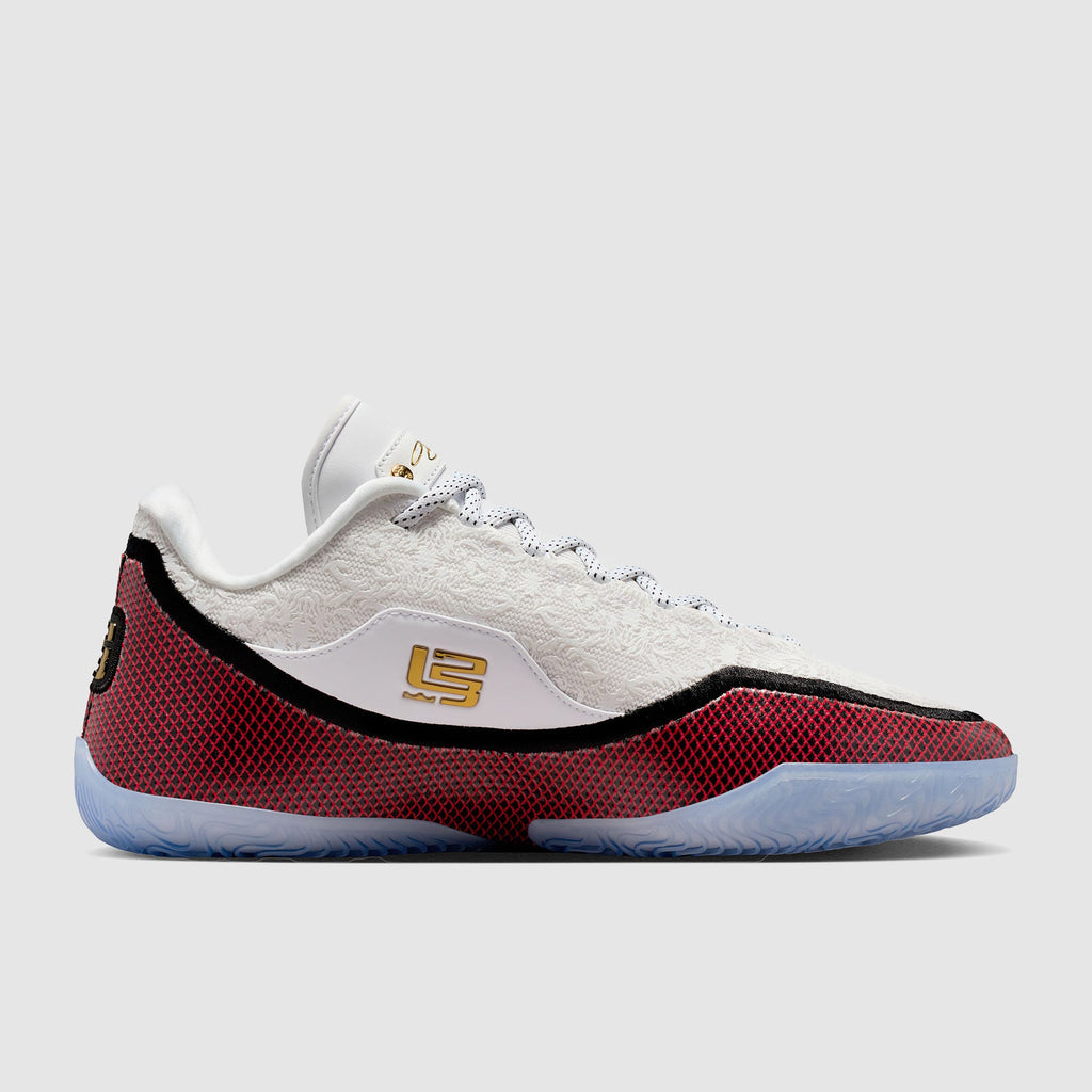 Nike LeBron 23