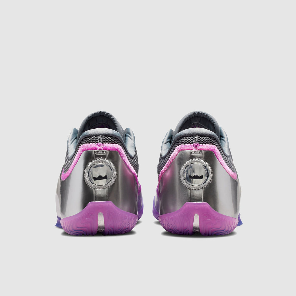 Nike LeBron 23
