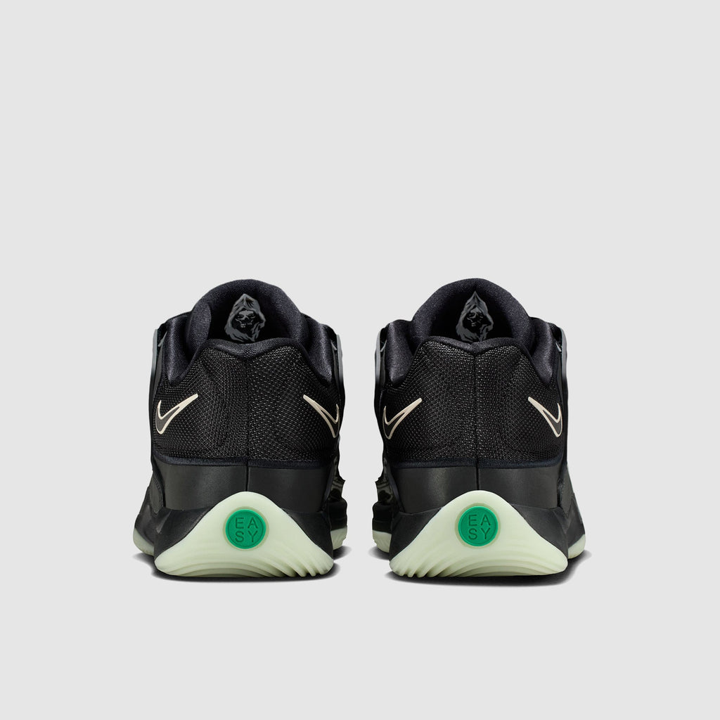 Nike KD18 SE