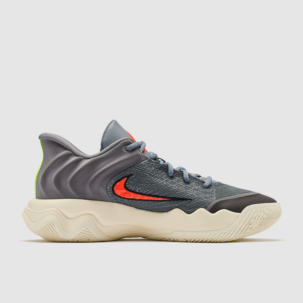 Nike Giannis Immortality 4