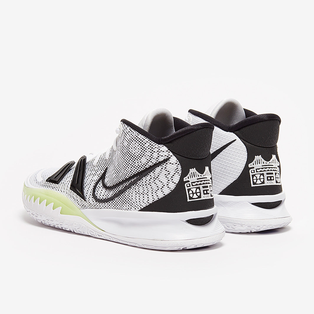 Nike Kyrie 7