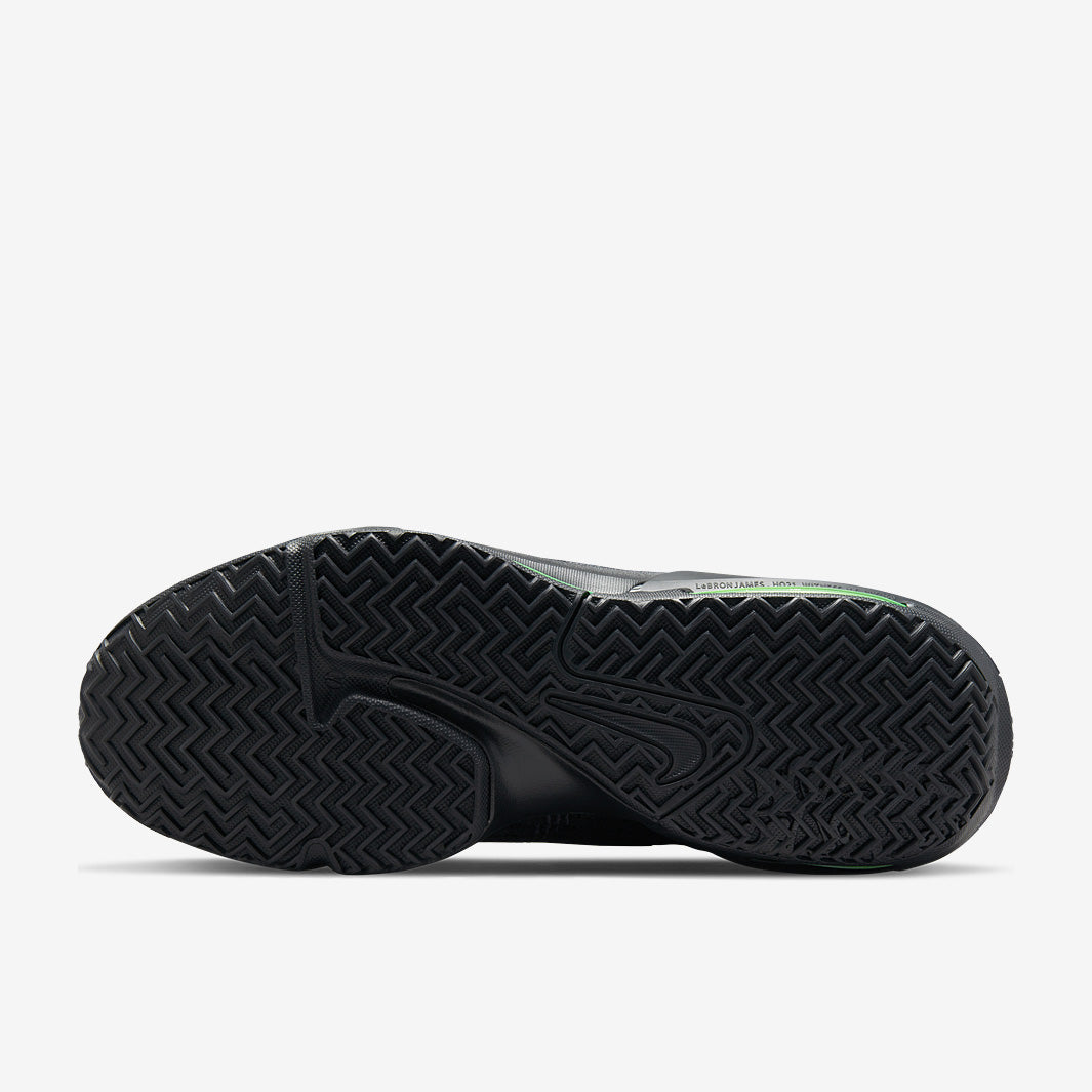 Nike LeBron Witness 6