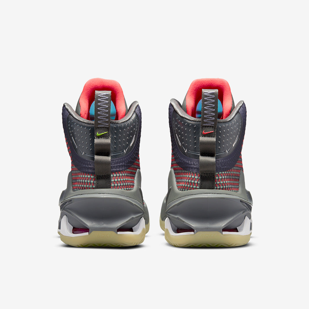 Nike Air Zoom G.T. Jump