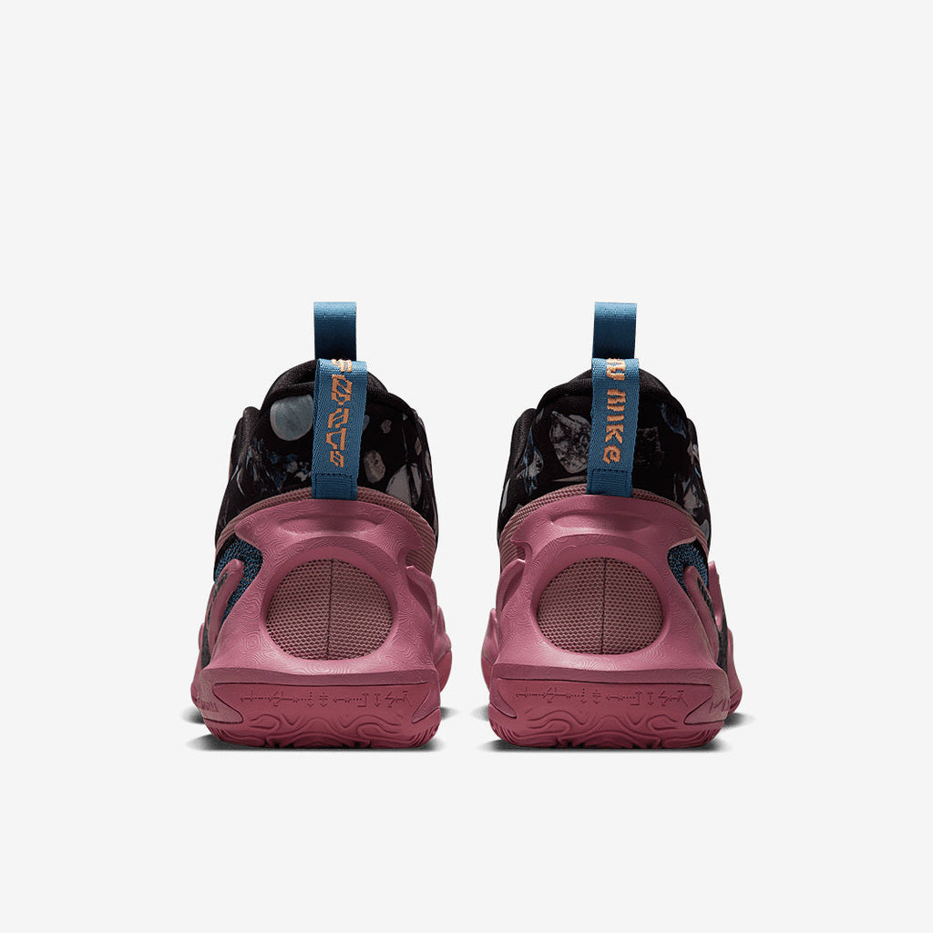 Nike Cosmic Unity 2