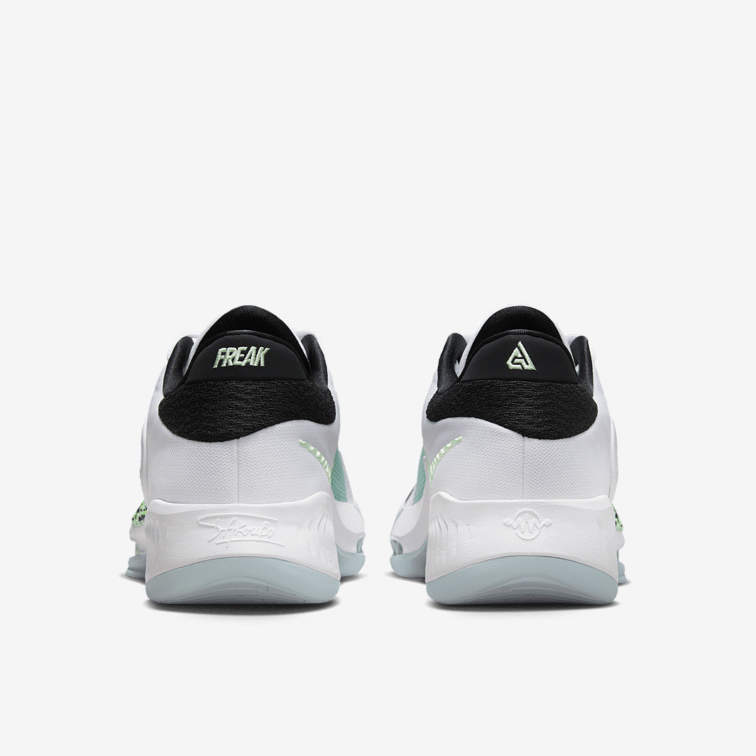 Nike Zoom Freak 4