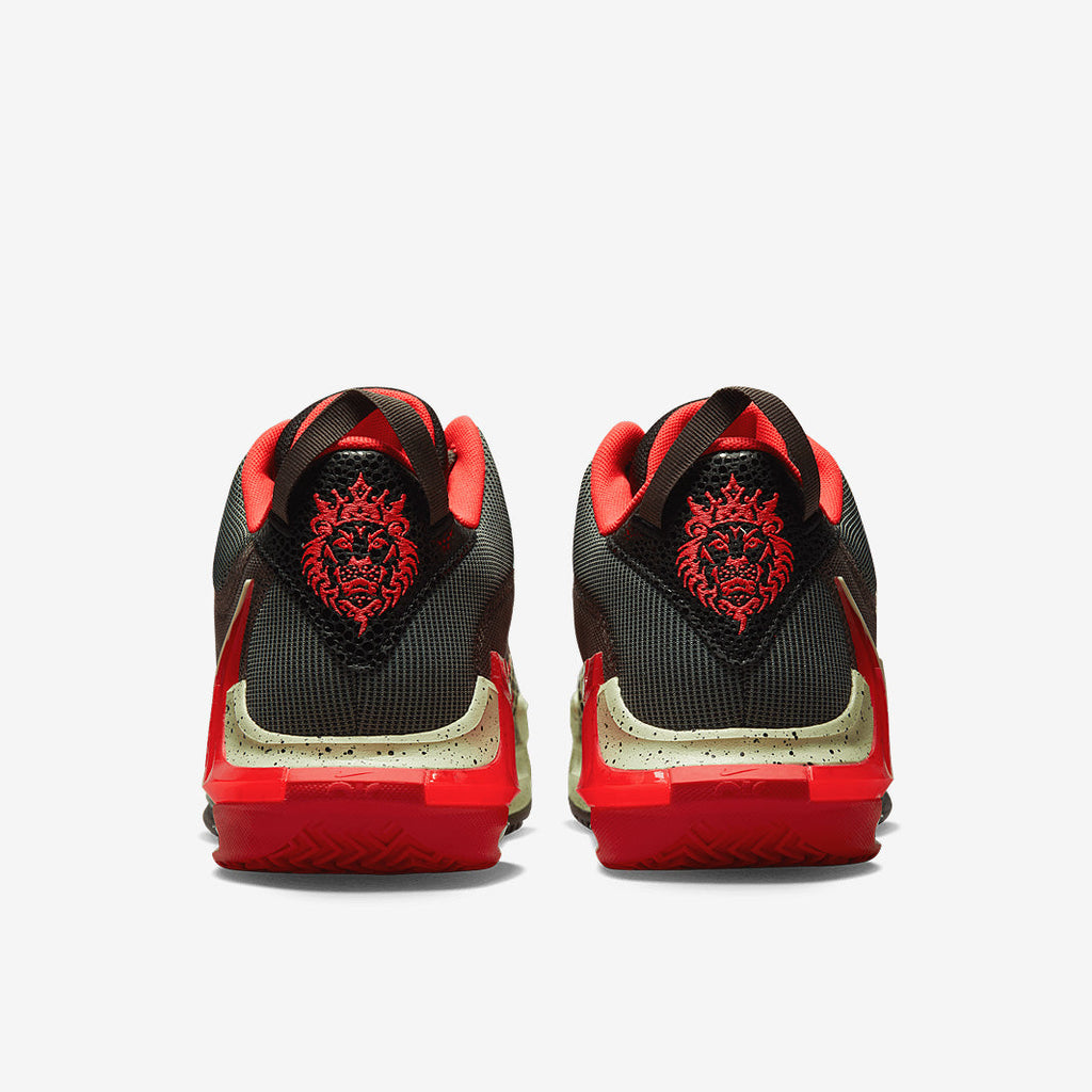 Nike LeBron Witness 7