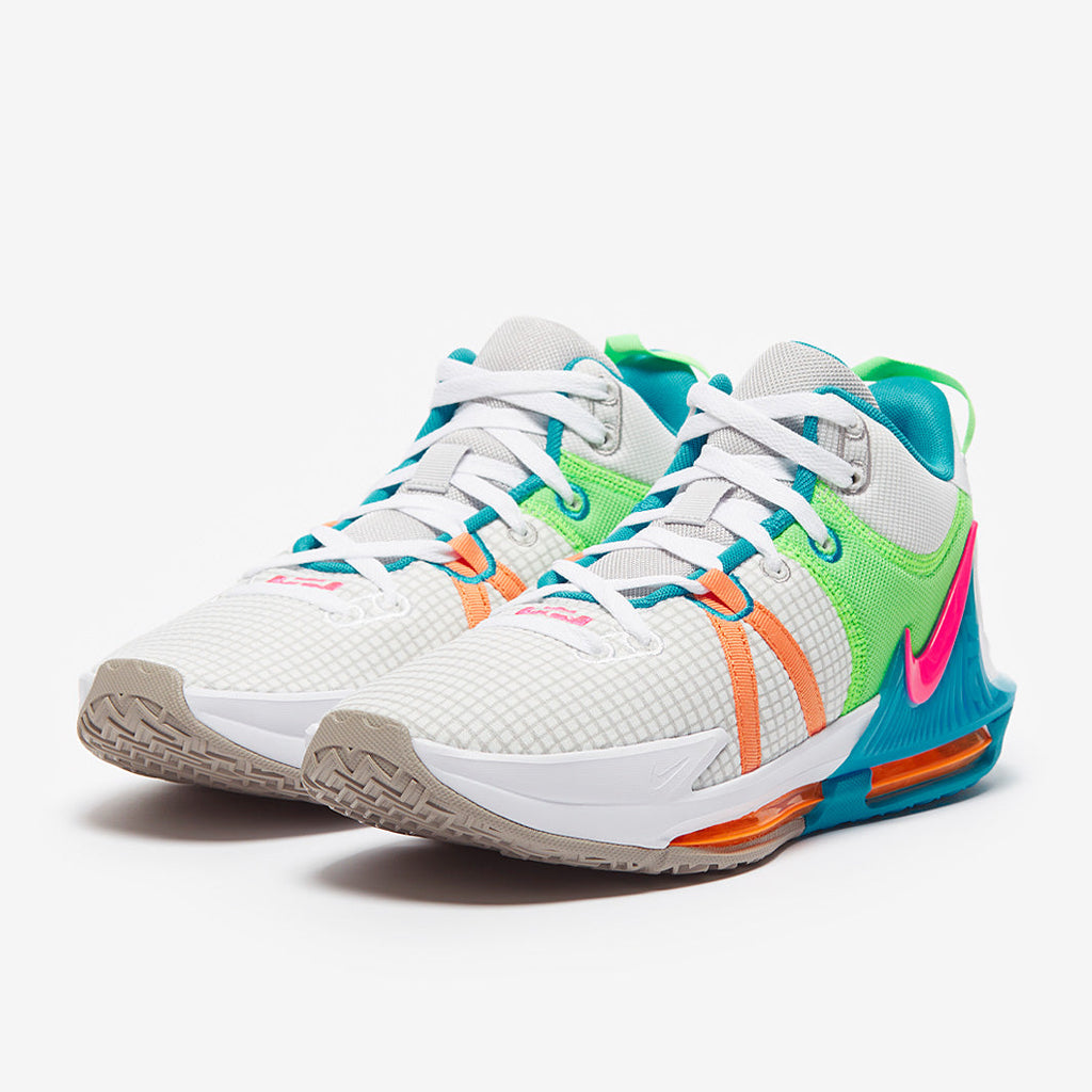 Nike LeBron Witness 7