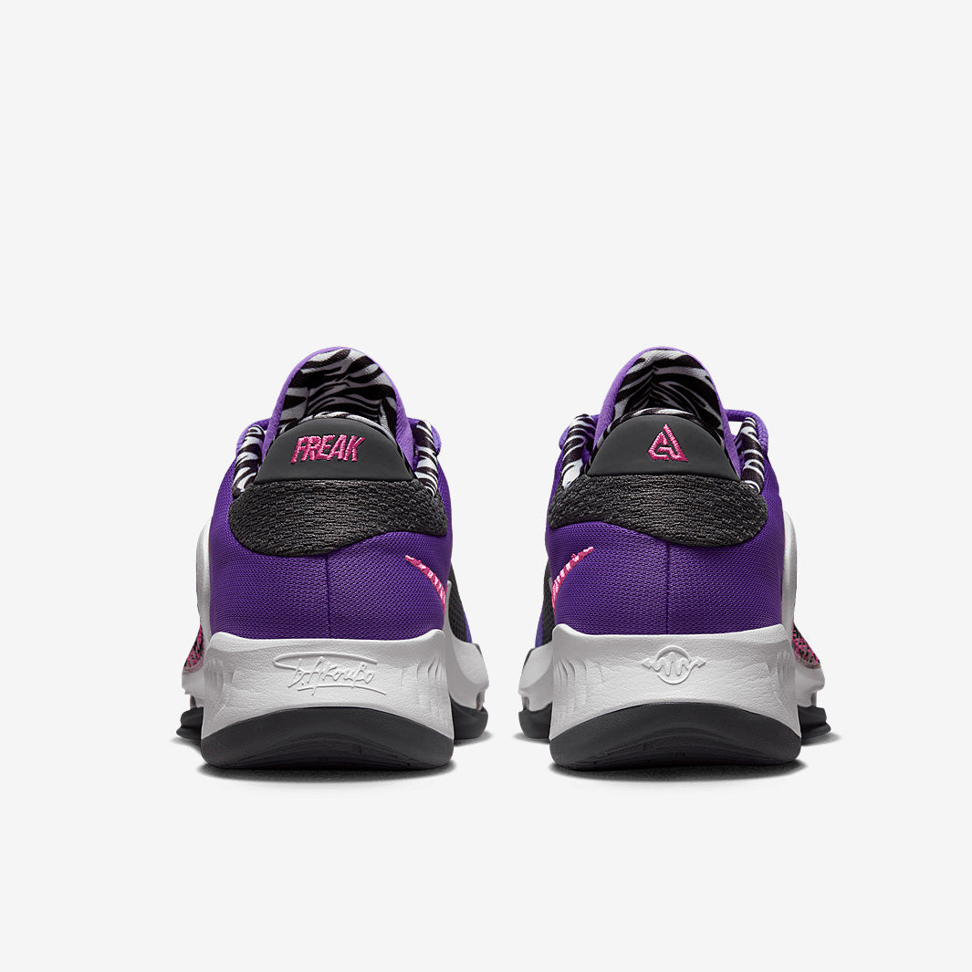 Nike Zoom Freak 4