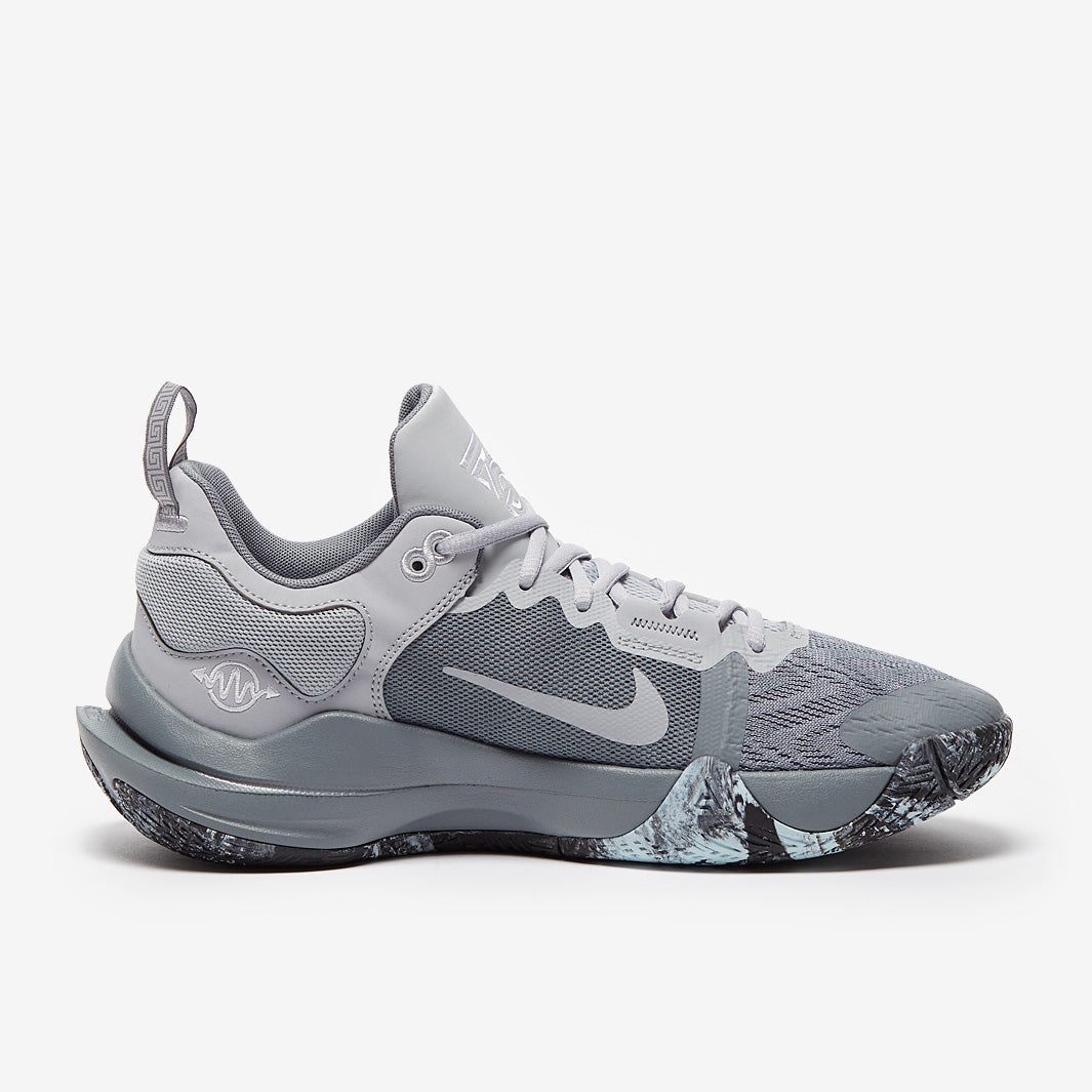 Nike Giannis Immortality 2