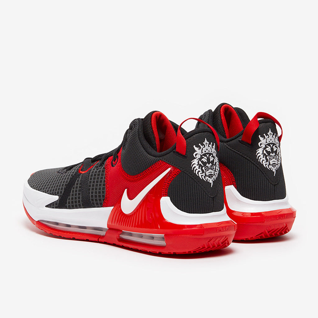 Nike LeBron Witness 7