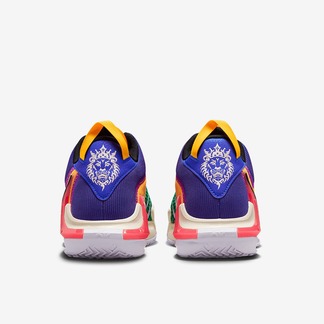 Nike LeBron Witness 7
