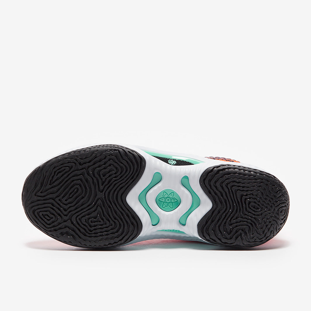 Nike Cosmic Unity 3
