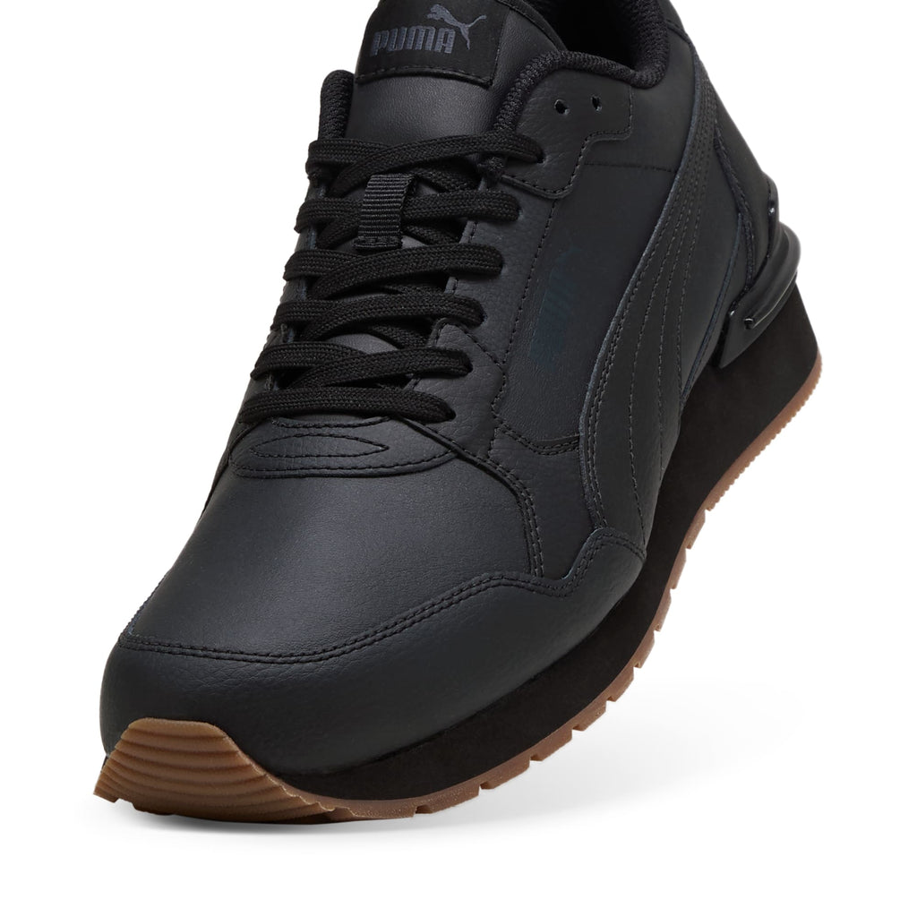 ST Runner V4 L Shoes