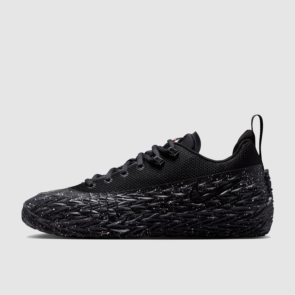 Nike S.T. Charge