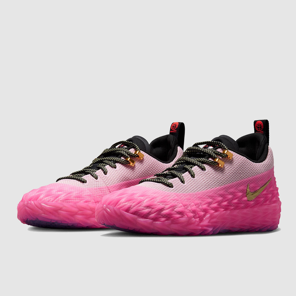 Nike S.T. Charge