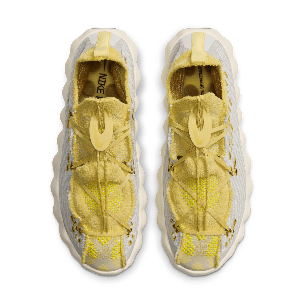 Mind 002 Flyknit 'Light Bone Saturn Gold'