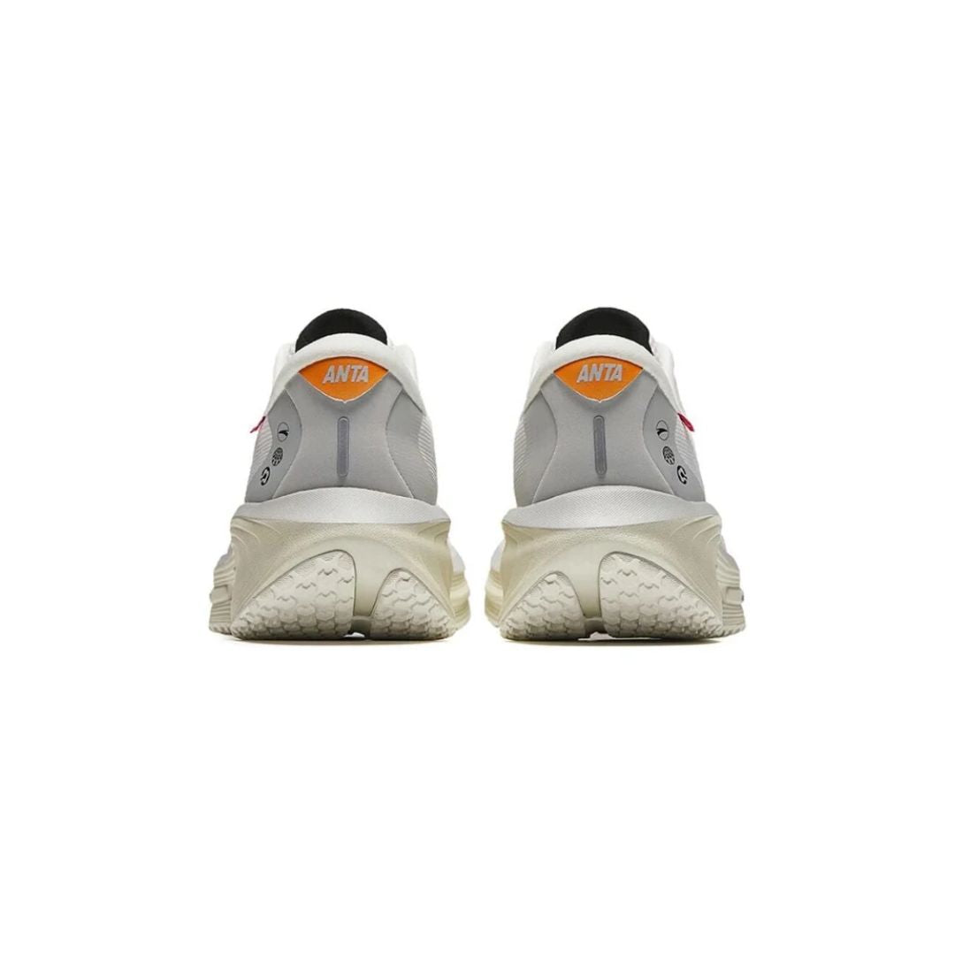 PG7 Running Sneakers