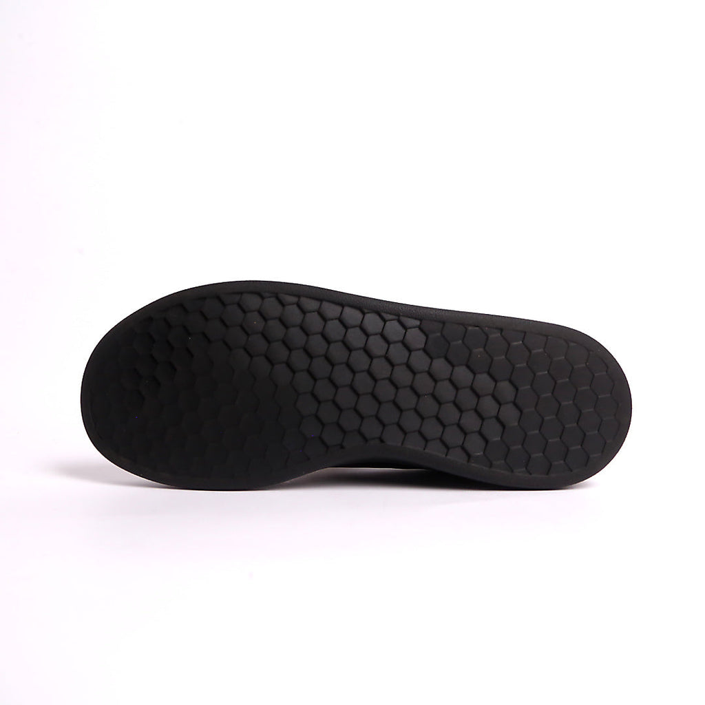 ADIDAS  ADVANTAGE LIFESTYLE COURT