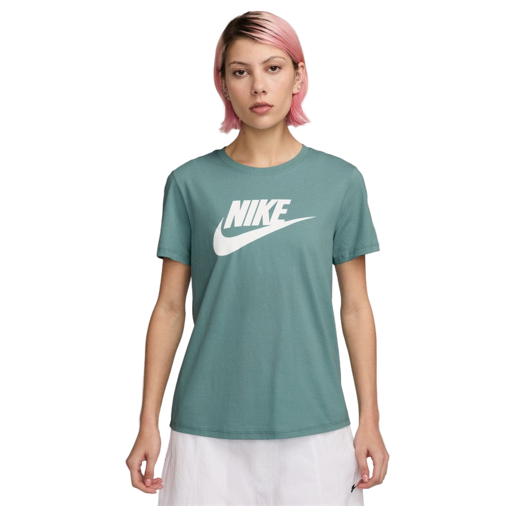 Sportswear Essentials Logo T-Shirt