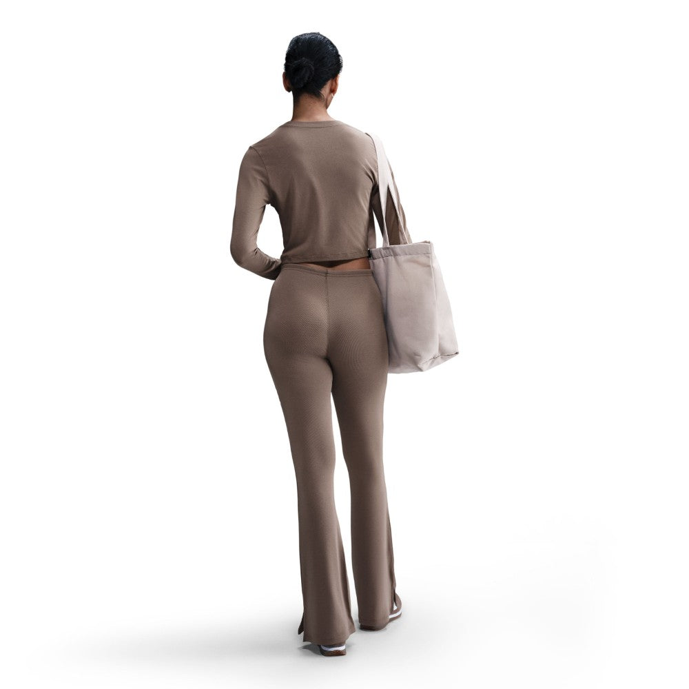 Sportswear Chill Knit Tight Mini-Rib Flared Leggings